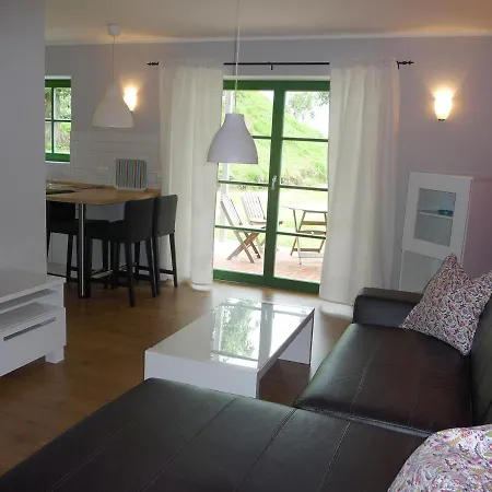 Ostsee-bauernhof-hocke