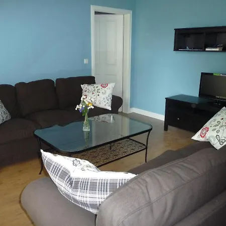 Ostsee-bauernhof-hocke