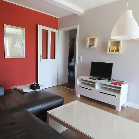 Ostsee-bauernhof-hocke Benz
